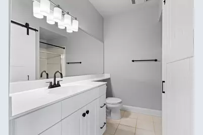 1515 N Van Buren St #403, Milwaukee, WI 53202 - Photo 15