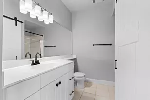 1515 N Van Buren St, Milwaukee, WI 53202 - Photo 15