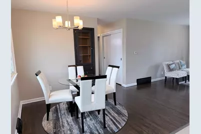 7713 W Verona Ct, Milwaukee, WI 53219 - Photo 7