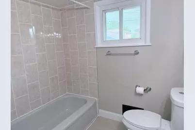 7713 W Verona Ct, Milwaukee, WI 53219 - Photo 17