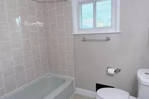 7713 W Verona Ct, Milwaukee, WI 53219 - Photo 17