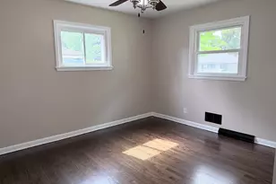 7713 W Verona Ct, Milwaukee, WI 53219 - Photo 13