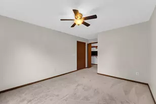 1255 N Sunnyslope Dr, Racine, WI 53406 - Photo 17