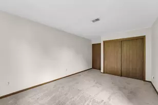 1255 N Sunnyslope Dr, Racine, WI 53406 - Photo 21