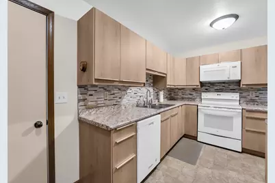 1255 N Sunnyslope Dr #104, Racine, WI 53406 - Photo 13