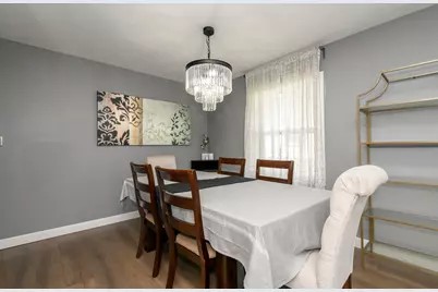 5515 N Shasta Dr, Glendale, WI 53209 - Photo 7