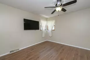 5515 N Shasta Dr, Glendale, WI 53209 - Photo 25