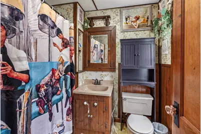 355 W State St, Hartford, WI 53027 - Photo 17