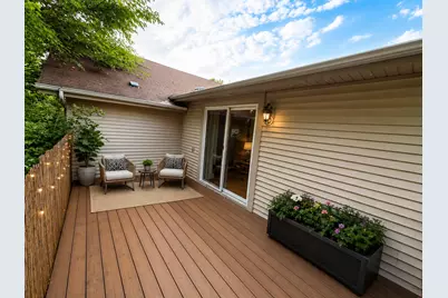 2568  Pebble Valley Rd, Waukesha, WI 53188 - Photo 27