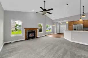 916 Langdon Ct, Racine, WI 53406 - Photo 13