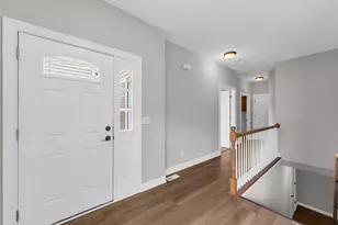 916 Langdon Ct, Racine, WI 53406 - Photo 7