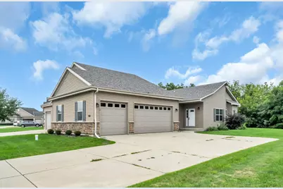 916  Langdon Ct, Racine, WI 53406 - Photo 1