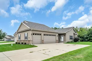 916 Langdon Ct, Racine, WI 53406 - Photo 1