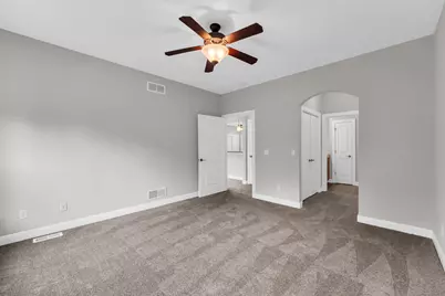 916  Langdon Ct, Racine, WI 53406 - Photo 29