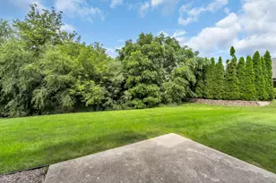 916 Langdon Ct, Racine, WI 53406 - Photo 5