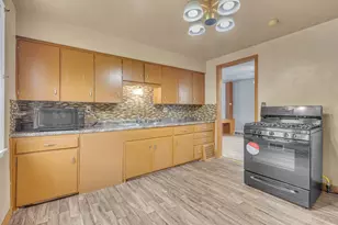 241 Amory St, Fond du Lac, WI 54935 - Photo 9