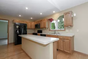 419 Jewel St, Juneau, WI 53039 - Photo 11