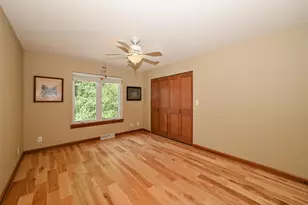 12659 N East Shoreland Dr, Mequon, WI 53092 - Photo 21