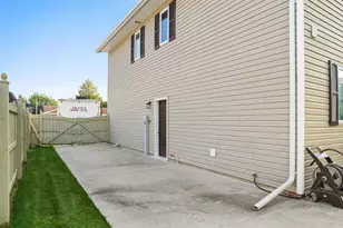 2810 44th St, Two Rivers, WI 54241 - Photo 5