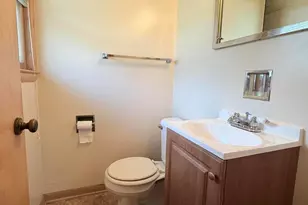 8261 W Daphne St, Milwaukee, WI 53223 - Photo 13