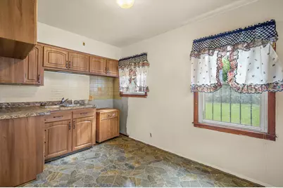 4908 N 27th St, Milwaukee, WI 53209 - Photo 7