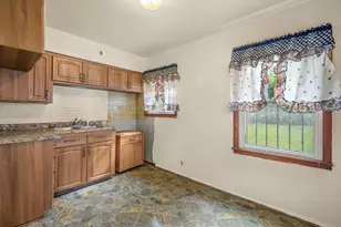 4908 N 27th St, Milwaukee, WI 53209 - Photo 7
