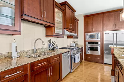1313 N Franklin Pl #803, Milwaukee, WI 53202 - Photo 21