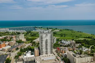 1313 N Franklin Pl, Milwaukee, WI 53202 - Photo 33