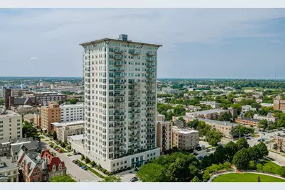1313 N Franklin Pl #803, Milwaukee, WI 53202 - Photo 39
