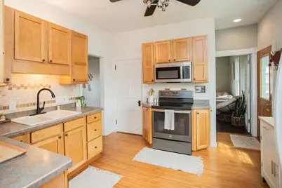 2012 N 20th St, Sheboygan, WI 53081 - Photo 15