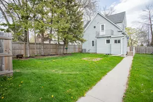 2012 N 20th St, Sheboygan, WI 53081 - Photo 33