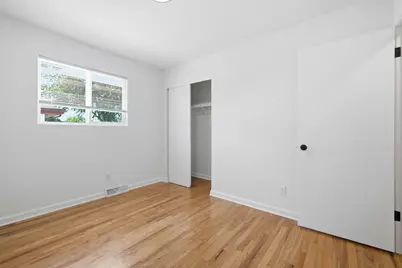 6185 S Merrill Ave, Cudahy, WI 53110 - Photo 23