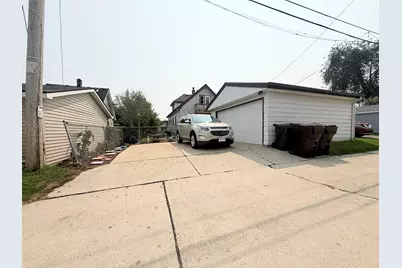 1212  Menomonee Ave, South Milwaukee, WI 53172 - Photo 35