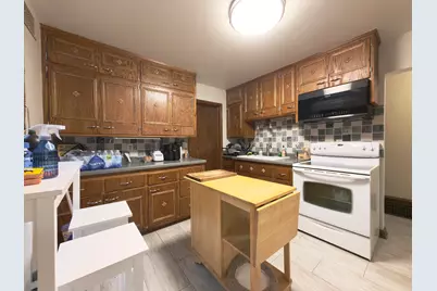 1212  Menomonee Ave, South Milwaukee, WI 53172 - Photo 13