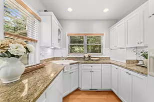 6116 Washington Cir, Wauwatosa, WI 53213 - Photo 11