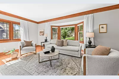 6116  Washington Cir, Wauwatosa, WI 53213 - Photo 5