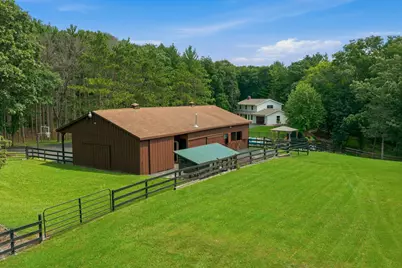 W342S4524  Moraine Hills Dr, Ottawa, WI 53118 - Photo 3