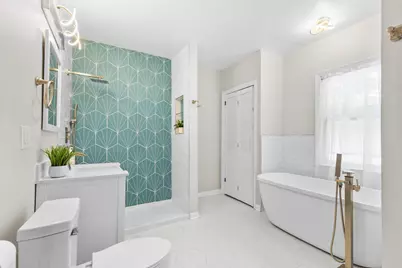 2559 S 84th St, West Allis, WI 53227 - Photo 13