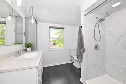 4551 S 50th St, Greenfield, WI 53220 - Photo 13