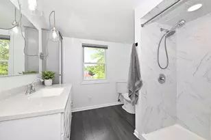 4551 S 50th St, Greenfield, WI 53220 - Photo 13