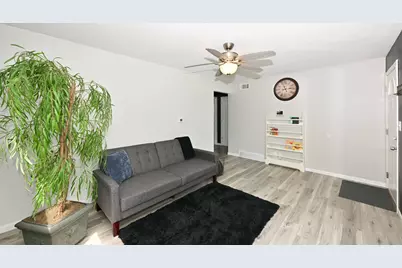 4551 S 50th St, Greenfield, WI 53220 - Photo 3