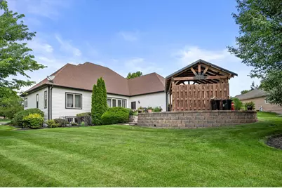 165  Chelsea Ln, Racine, WI 53182 - Photo 9