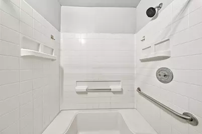 3414 N Vel R Phillips Ave #3416, Milwaukee, WI 53212 - Photo 67