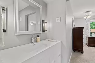 717 St Johns Dr, Delafield, WI 53018 - Photo 23