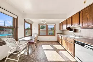 3763 S 20th Pl, Milwaukee, WI 53221 - Photo 7