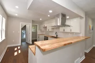 5527 N 34th St, Milwaukee, WI 53209 - Photo 1