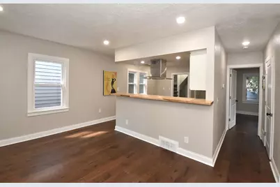 5527 N 34th St, Milwaukee, WI 53209 - Photo 9
