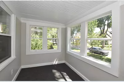 5527 N 34th St, Milwaukee, WI 53209 - Photo 3