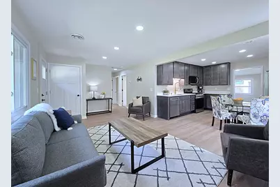 6538 W Euclid Ave, Milwaukee, WI 53219 - Photo 7