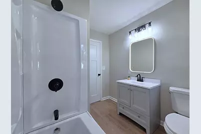 6538 W Euclid Ave, Milwaukee, WI 53219 - Photo 17